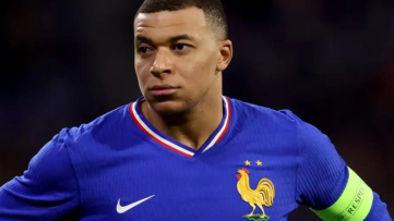 Kylian Mbappé: A Ascensão do Fenômeno que Encanta o Mundo do Futebol Kylian Mbappé: A Ascensão do Fenômeno que Encanta o Mundo do Futebol