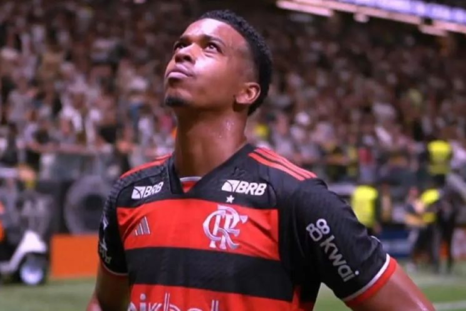 A Possível Saída de Carlinhos do Flamengo: Desafios e Impactos para o Futuro do Clube