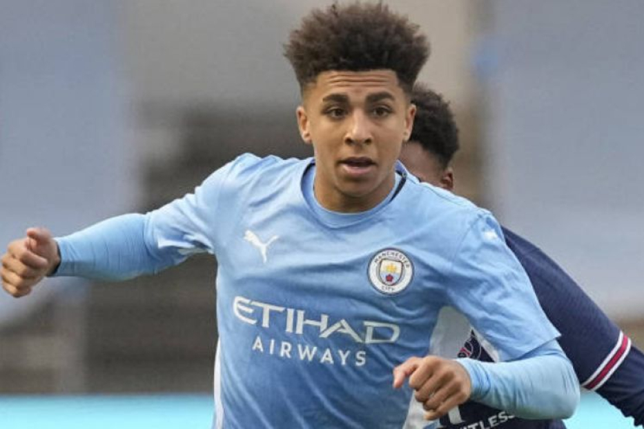 Rico Lewis: A Promessa do Manchester City Lapidada por Guardiola
