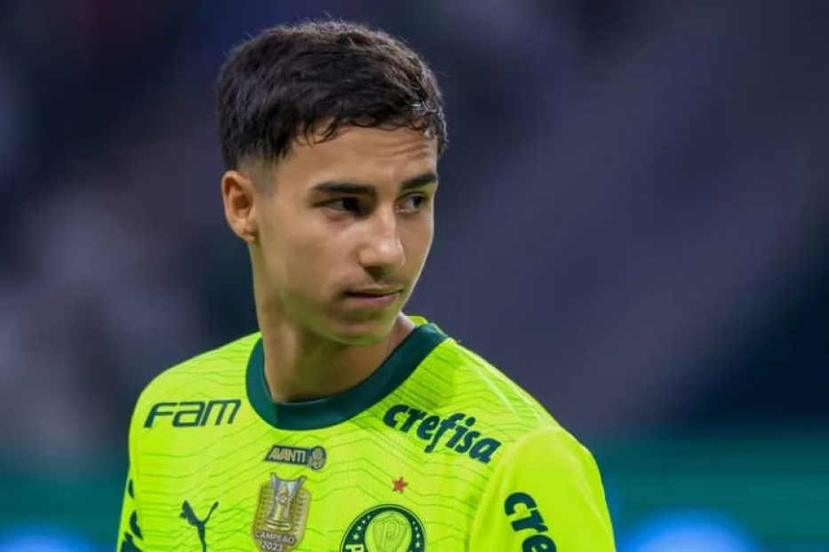Palmeiras no Mercado de Transferências 2025: Andreas Pereira e Vitor Reis na Mira