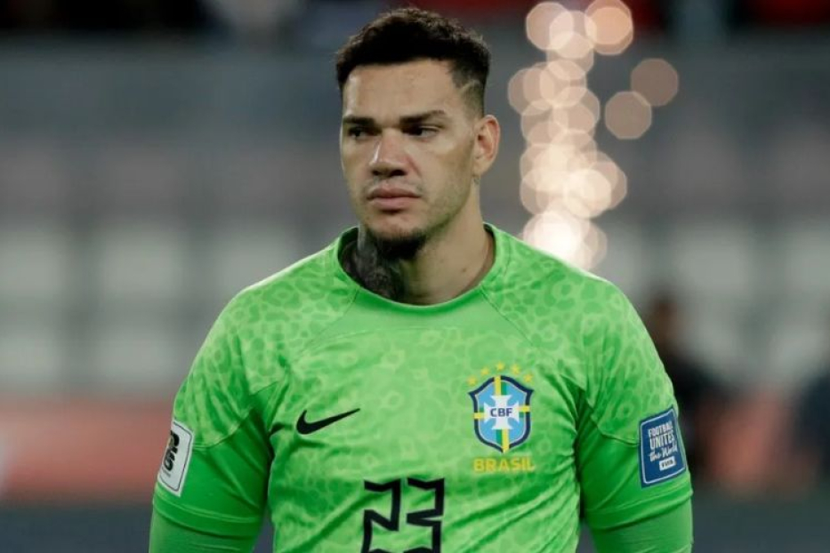 Ederson é Indicado ao Prêmio de Melhor Goleiro no The Best FIFA 2024