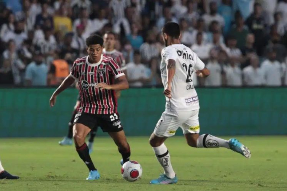 São Paulo Perde para o Santos de Virada e vê Invencibilidade Cair no Paulistão