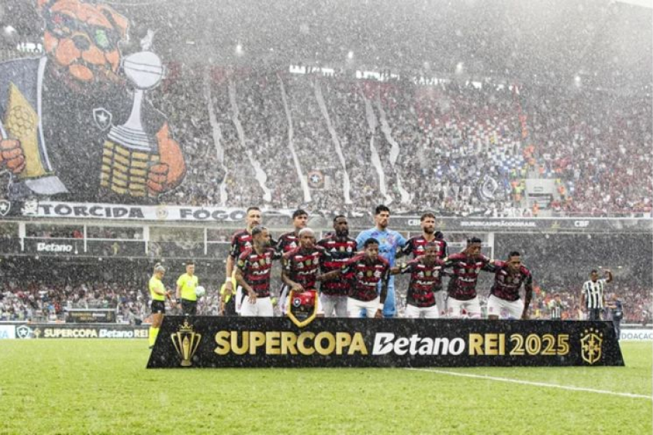 Flamengo Vence o Botafogo e Conquista a Supercopa do Brasil com Show de Bruno Henrique