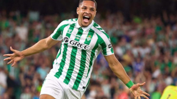 O Futuro de Vitor Roque: Barcelona, Betis e o Caminho no Futebol Europeu O Futuro de Vitor Roque: Barcelona, Betis e o Caminho no Futebol Europeu