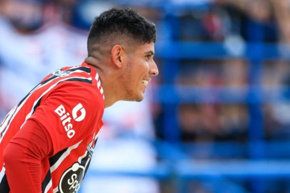 Torcida do São Paulo Critica Zubeldía: Decisões Polêmicas e Futuro no Clube