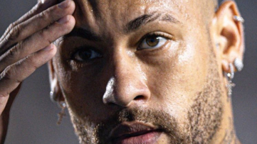 Neymar Dorme no Chão do Ônibus e Viraliza: Humildade do Craque Impressiona Neymar Dorme no Chão do Ônibus e Viraliza: Humildade do Craque Impressiona