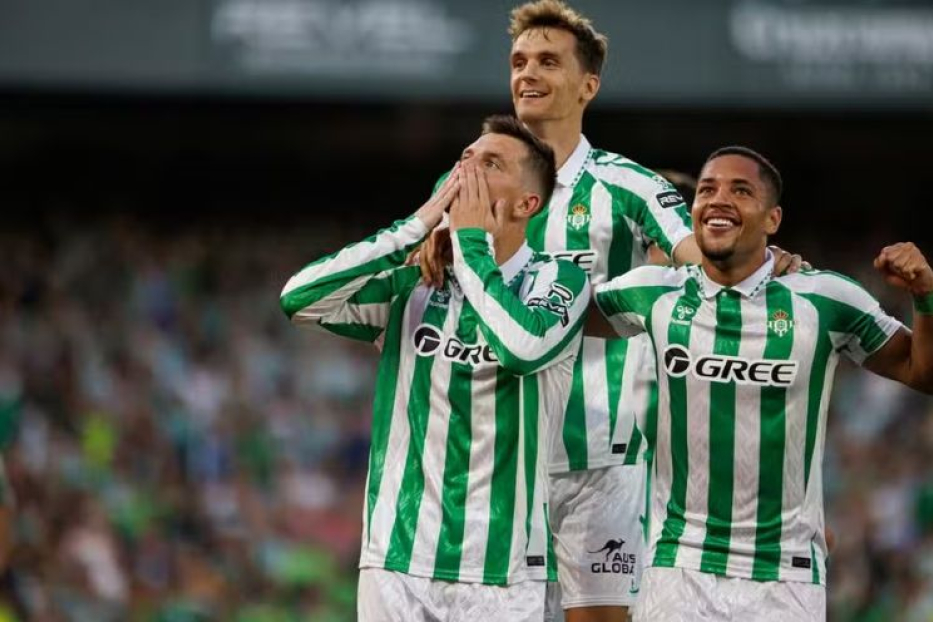 Palmeiras Avança nas Negociações por Vitor Roque e Pode Fechar Reforço de Peso para 2025