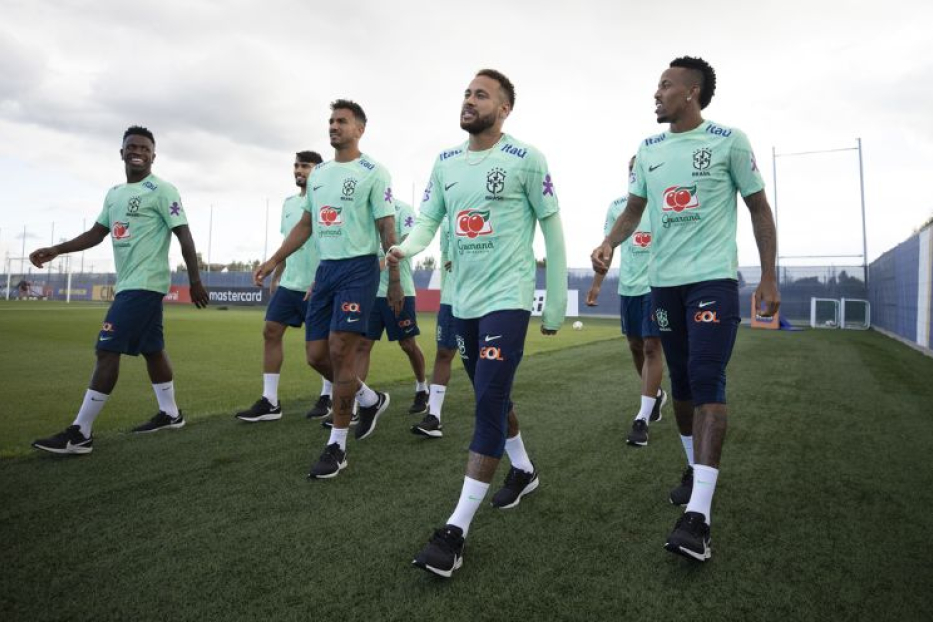 🔝 Os 5 Jogadores Brasileiros Mais Bem Pagos em 2024-2025 – Valores Astronômicos! 💰⚽