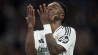 Vinícius Júnior Brilha no Real Madrid: Hat-trick, 100 Gols e Recordes na Temporada 2024–25