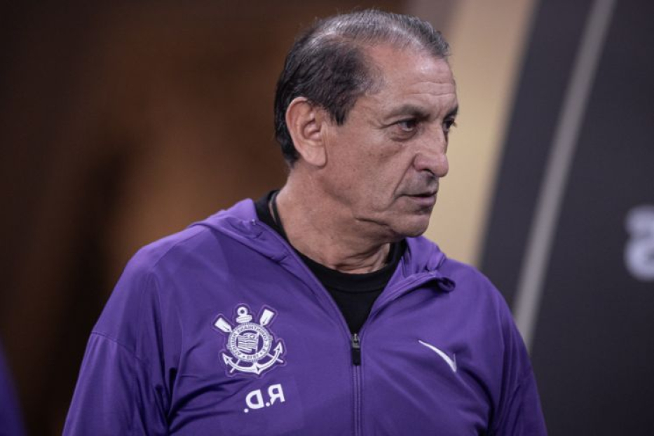 Ramón Díaz sob pressão no Corinthians: futuro do técnico depende da final do Paulistão