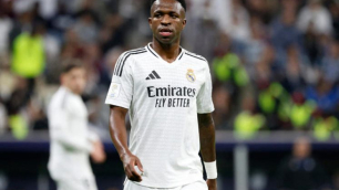 Vini Jr no Barcelona? Empresário Revela Sondagem e Fidelidade ao Real Madrid em 2025