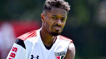 Jogadores experientes que estão sem clube no momento Jogadores experientes que estão sem clube no momento